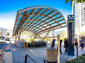 1300 S Arlington Ridge Road 718, Arlington VA 22202