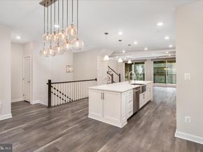 12910 Sunrise Ridge Aly 60, Herndon VA 20171