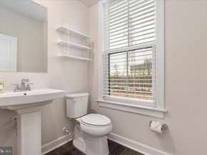 12910 Sunrise Ridge Aly 60, Herndon VA 20171