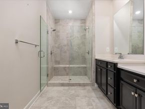 12910 Sunrise Ridge Aly 60, Herndon VA 20171