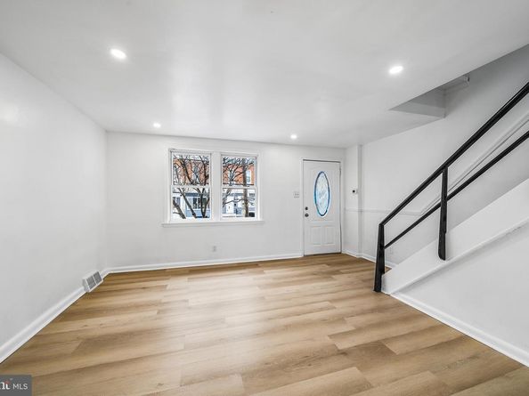 6141 Edmund Street, Philadelphia PA 19135