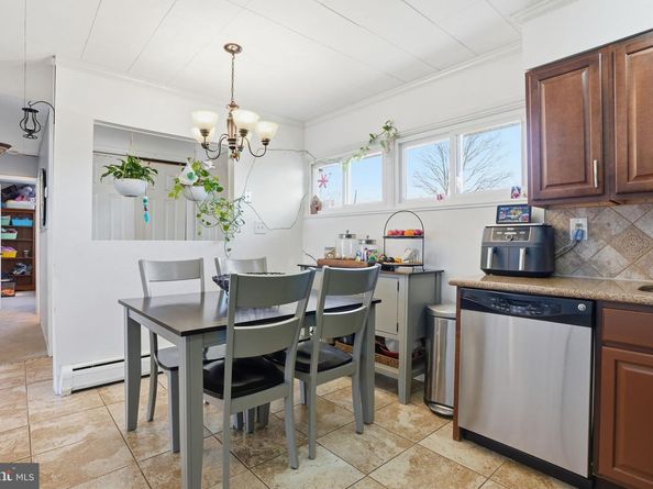 5 Thimbleberry Lane, Levittown PA 19054