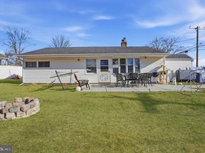 5 Thimbleberry Lane, Levittown PA 19054