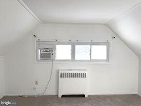 56 Indian Red Road, Levittown PA 19057