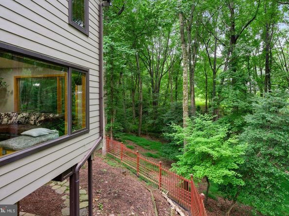 10227 Lawyers Road, Vienna VA 22181