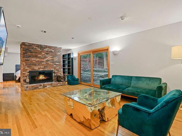 10227 Lawyers Road, Vienna VA 22181