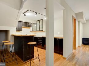 10227 Lawyers Road, Vienna VA 22181