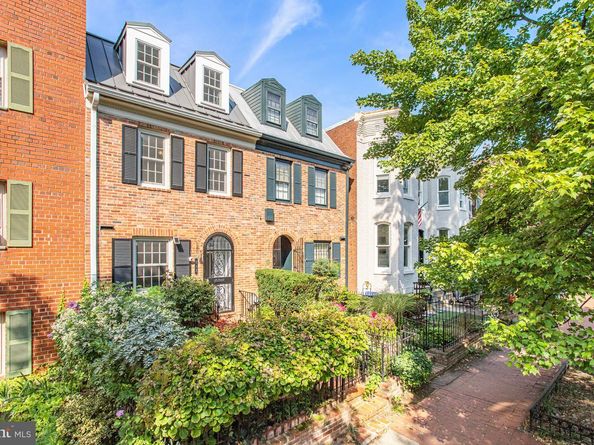 213 9TH Street SE, Washington DC 20003