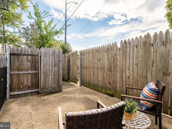 1341 E Capitol Street SE 107, Washington DC 20003