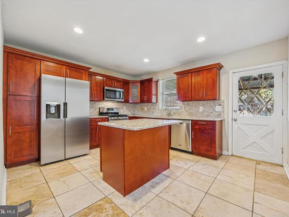432 Martin Street, Philadelphia PA 19128