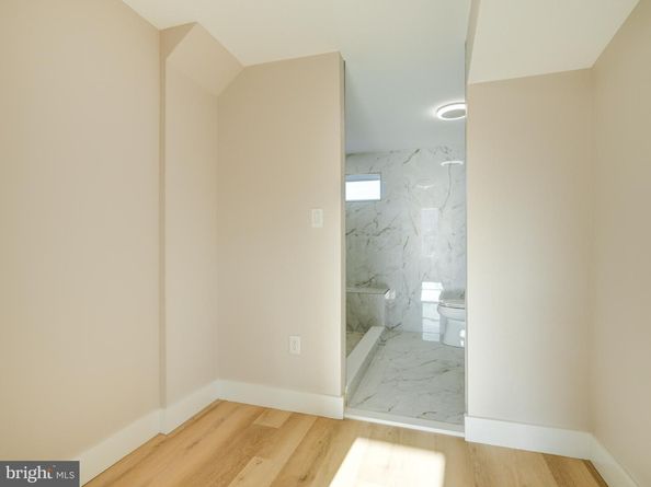 1327 E Susquehanna Avenue, Philadelphia PA 19125