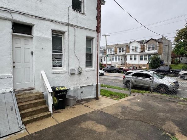 6600 N Opal Street, Philadelphia PA 19138