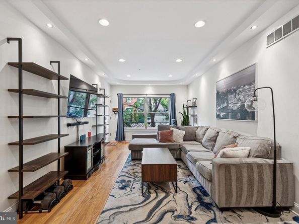 903 S 20TH Street A, Philadelphia PA 19146