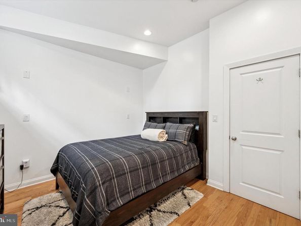 903 S 20TH Street A, Philadelphia PA 19146