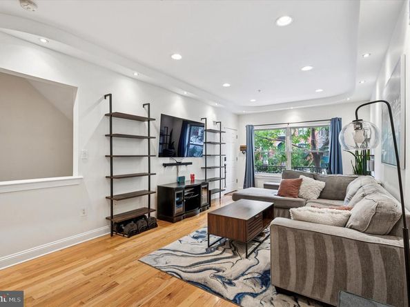 903 S 20TH Street A, Philadelphia PA 19146