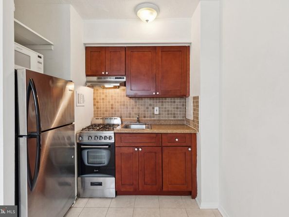 2101 Chestnut Street 324, Philadelphia PA 19103