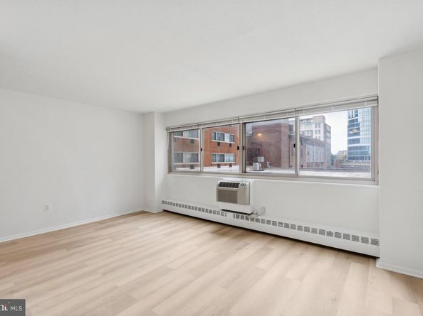 2101 Chestnut Street 324, Philadelphia PA 19103