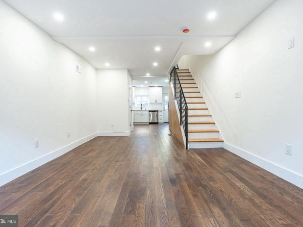 1905 S Alder Street, Philadelphia PA 19148