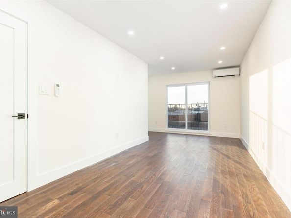 1905 S Alder Street, Philadelphia PA 19148