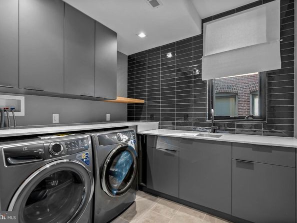 110 S Bonsall Street, Philadelphia PA 19103