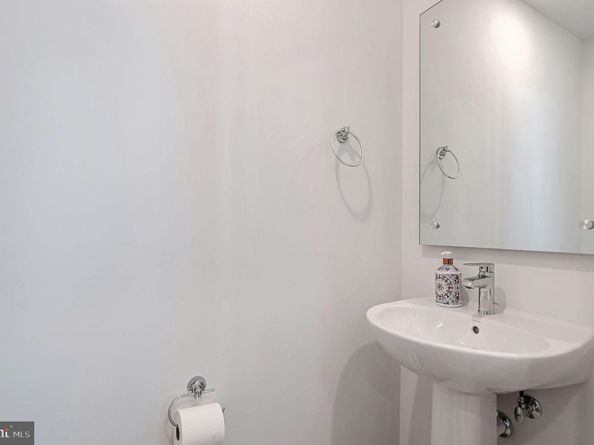 7383 Old Airfield Lane, Falls Church VA 22042