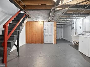 558 Snowden Road, Upper Darby PA 19082