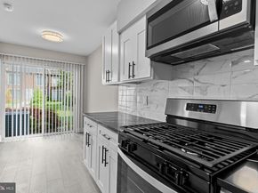 9001 Ridge Avenue 14, Philadelphia PA 19128