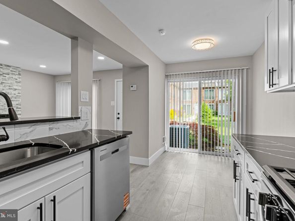 9001 Ridge Avenue 14, Philadelphia PA 19128