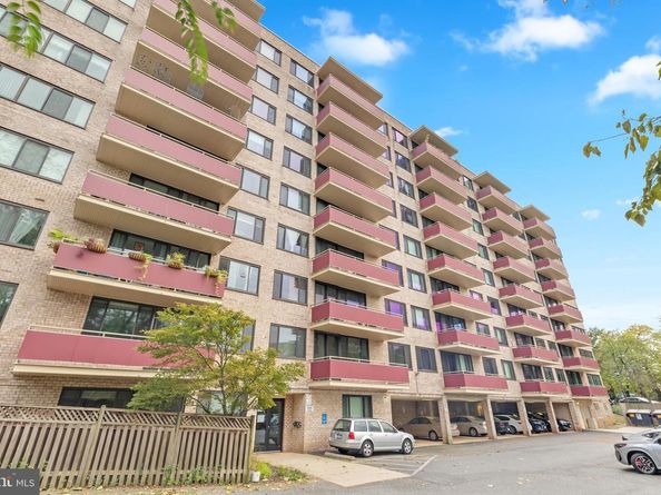 4201 Cherry Hill Road 504, Arlington VA 22207