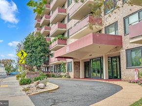4201 Cherry Hill Road 504, Arlington VA 22207
