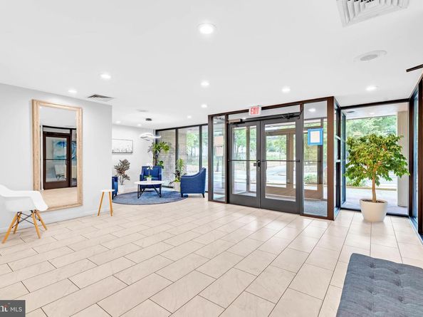 4201 Cherry Hill Road 504, Arlington VA 22207