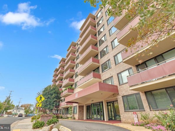 4201 Cherry Hill Road 504, Arlington VA 22207
