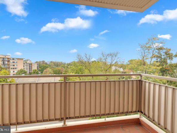 4201 Cherry Hill Road 504, Arlington VA 22207