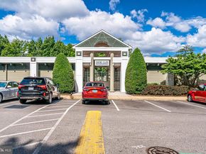 2844 Dover Lane 103, Falls Church VA 22042