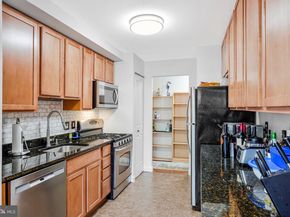 2844 Dover Lane 103, Falls Church VA 22042