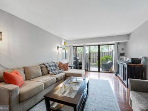 2844 Dover Lane 103, Falls Church VA 22042
