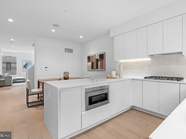 650 Fairmount Avenue I3, Philadelphia PA 19123