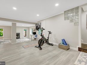 11110 Lakespray Way, Reston VA 20191