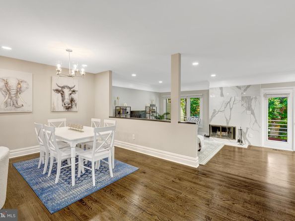 11110 Lakespray Way, Reston VA 20191