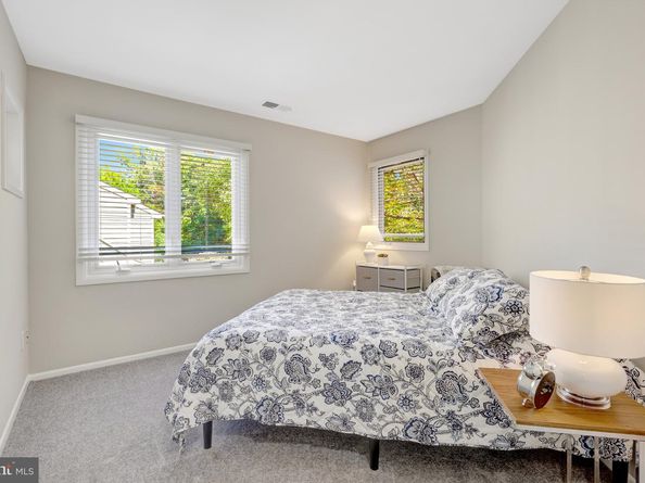 11110 Lakespray Way, Reston VA 20191