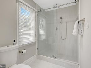 11110 Lakespray Way, Reston VA 20191
