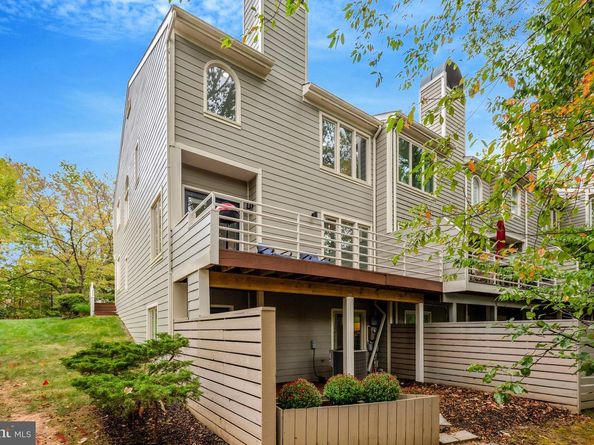 11110 Lakespray Way, Reston VA 20191