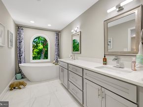 11110 Lakespray Way, Reston VA 20191