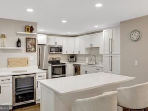 11110 Lakespray Way, Reston VA 20191
