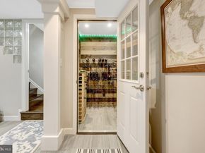 11110 Lakespray Way, Reston VA 20191