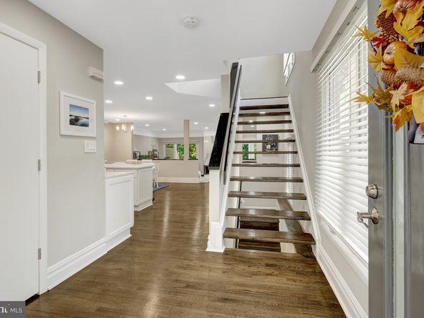 11110 Lakespray Way, Reston VA 20191