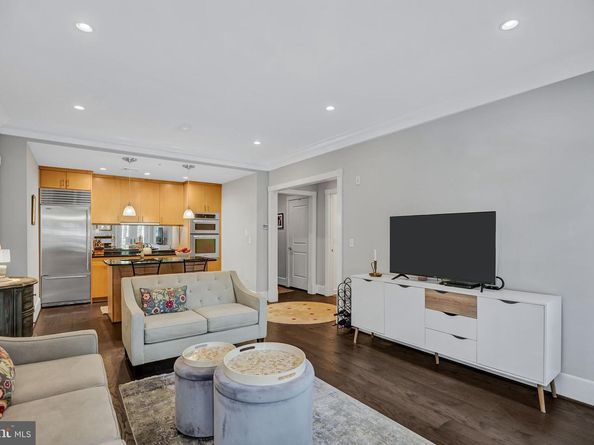 910 Powhatan Street 104N, Alexandria VA 22314