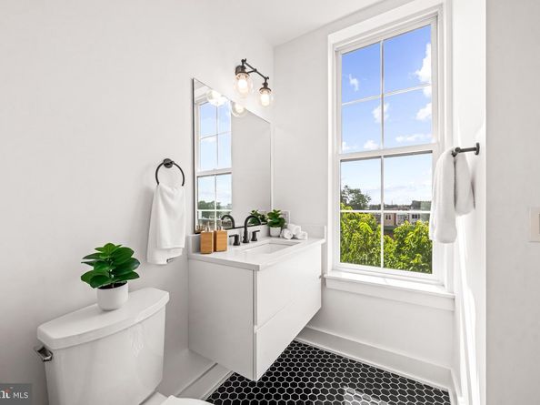 1513 Christian Street 5, Philadelphia PA 19146