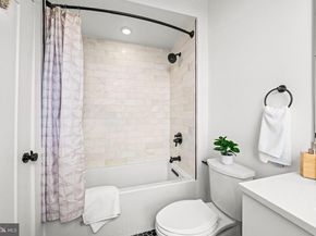 1513 Christian Street 5, Philadelphia PA 19146