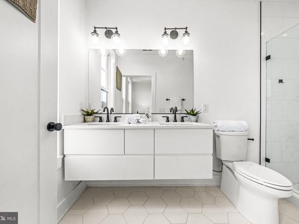 1513 Christian Street 5, Philadelphia PA 19146